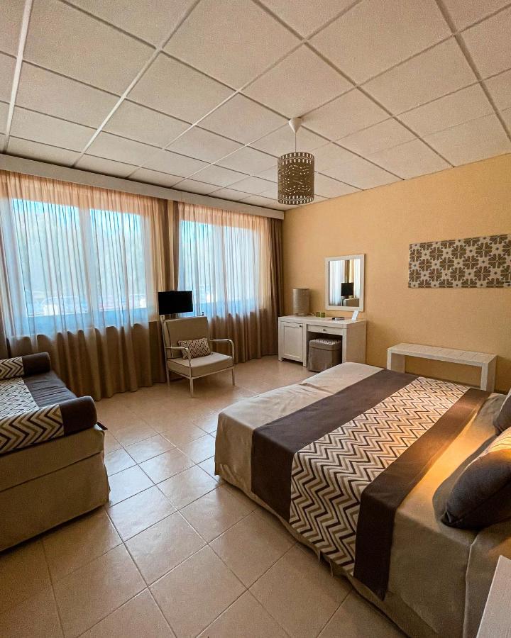 Hotel Lido Beach Phg Oristano Esterno foto